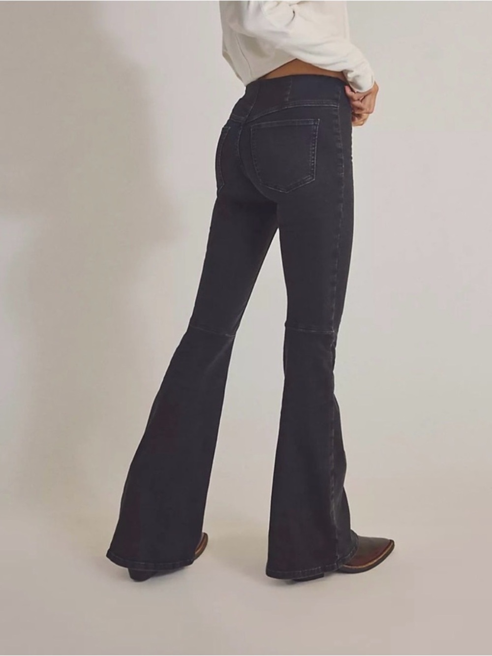 Free People Pull on Flare Jeans Low Rise Black - Size 27